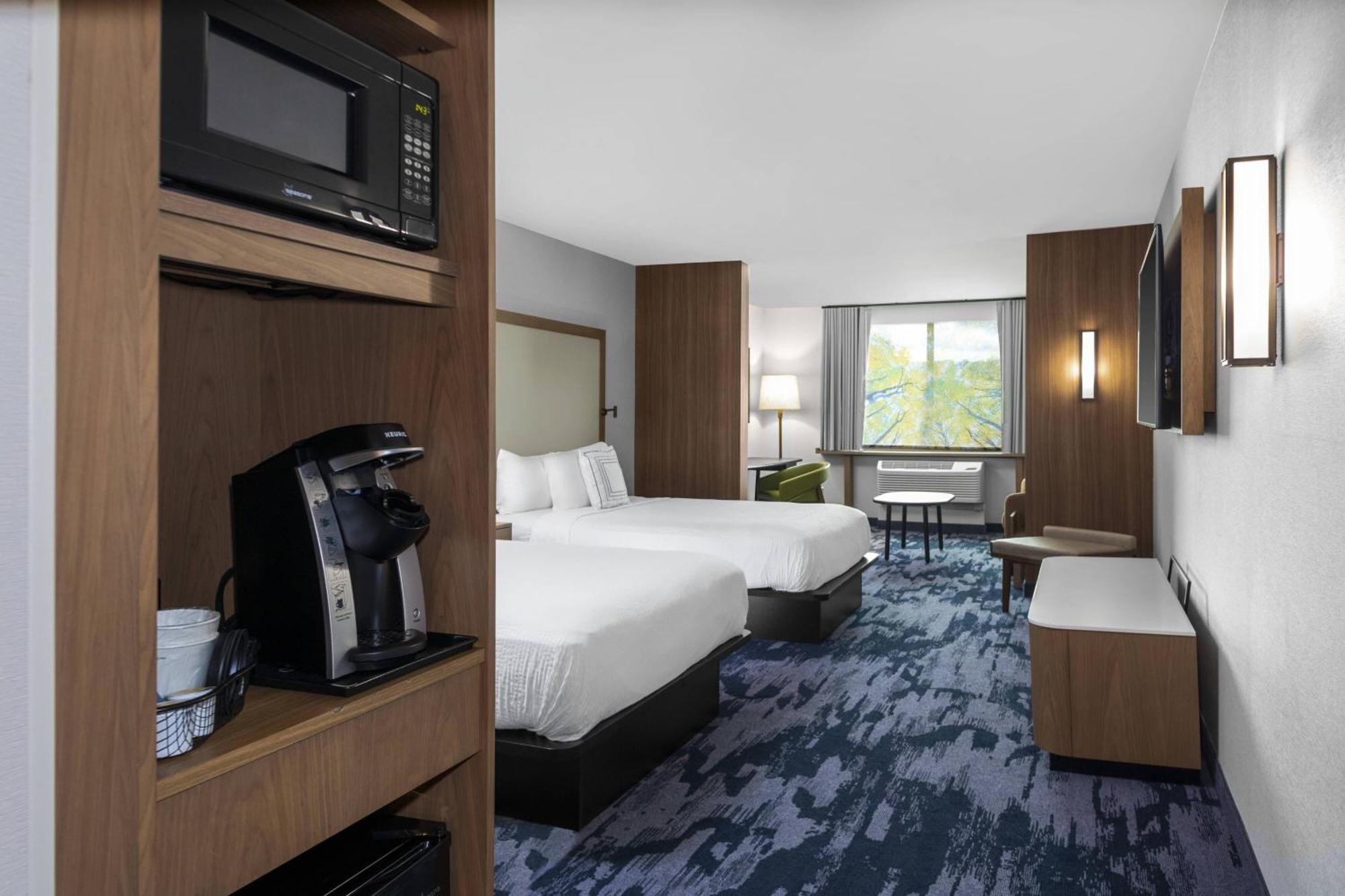 Hotel Fairfield & By Marriott Indianapolis 3*