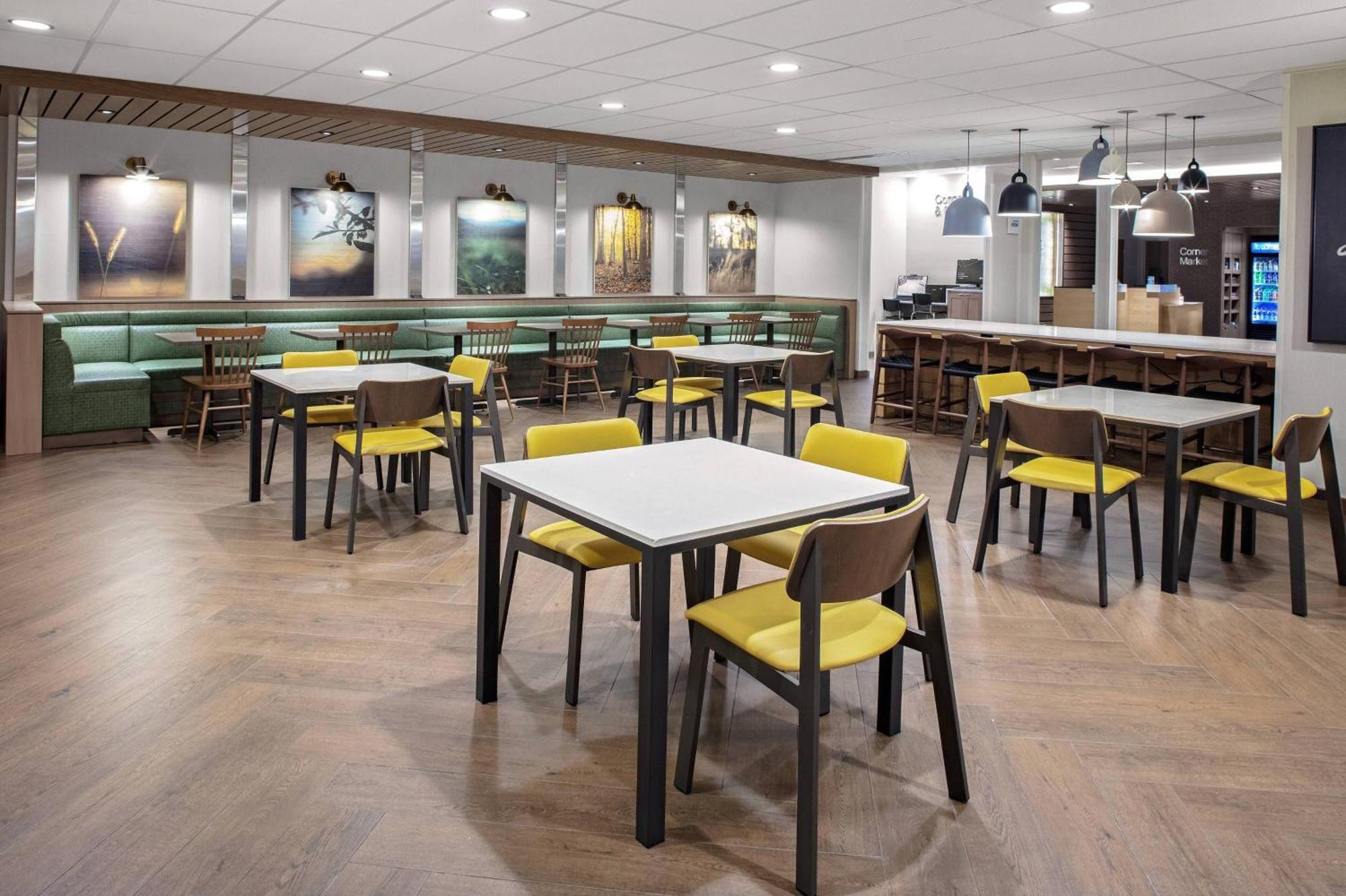 Fairfield & By Marriott Indianapolis Greenfield