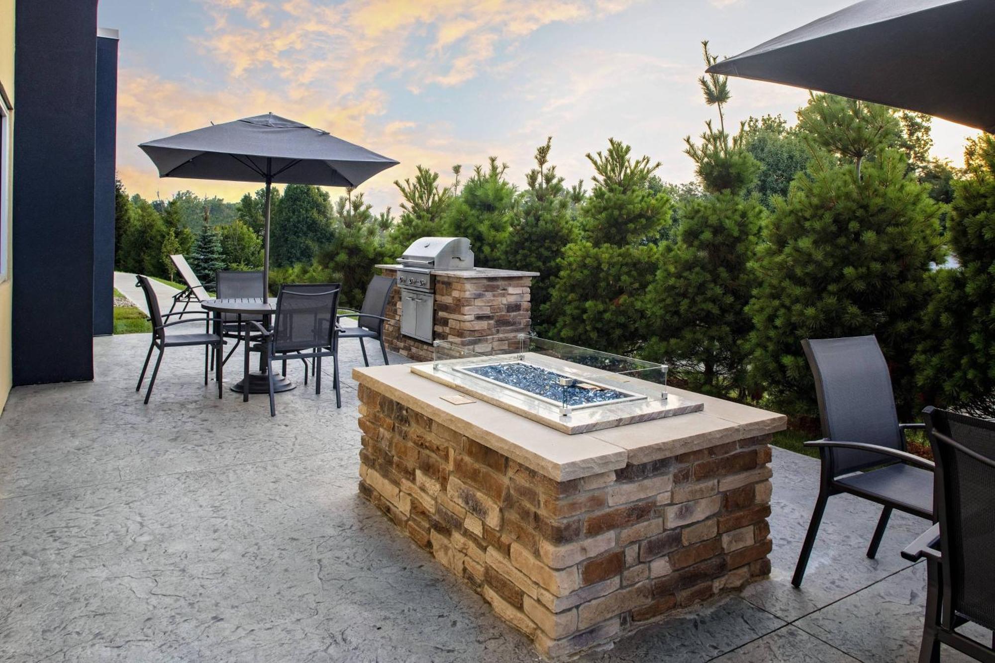Fairfield & By Marriott Indianapolis 3* Greenfield