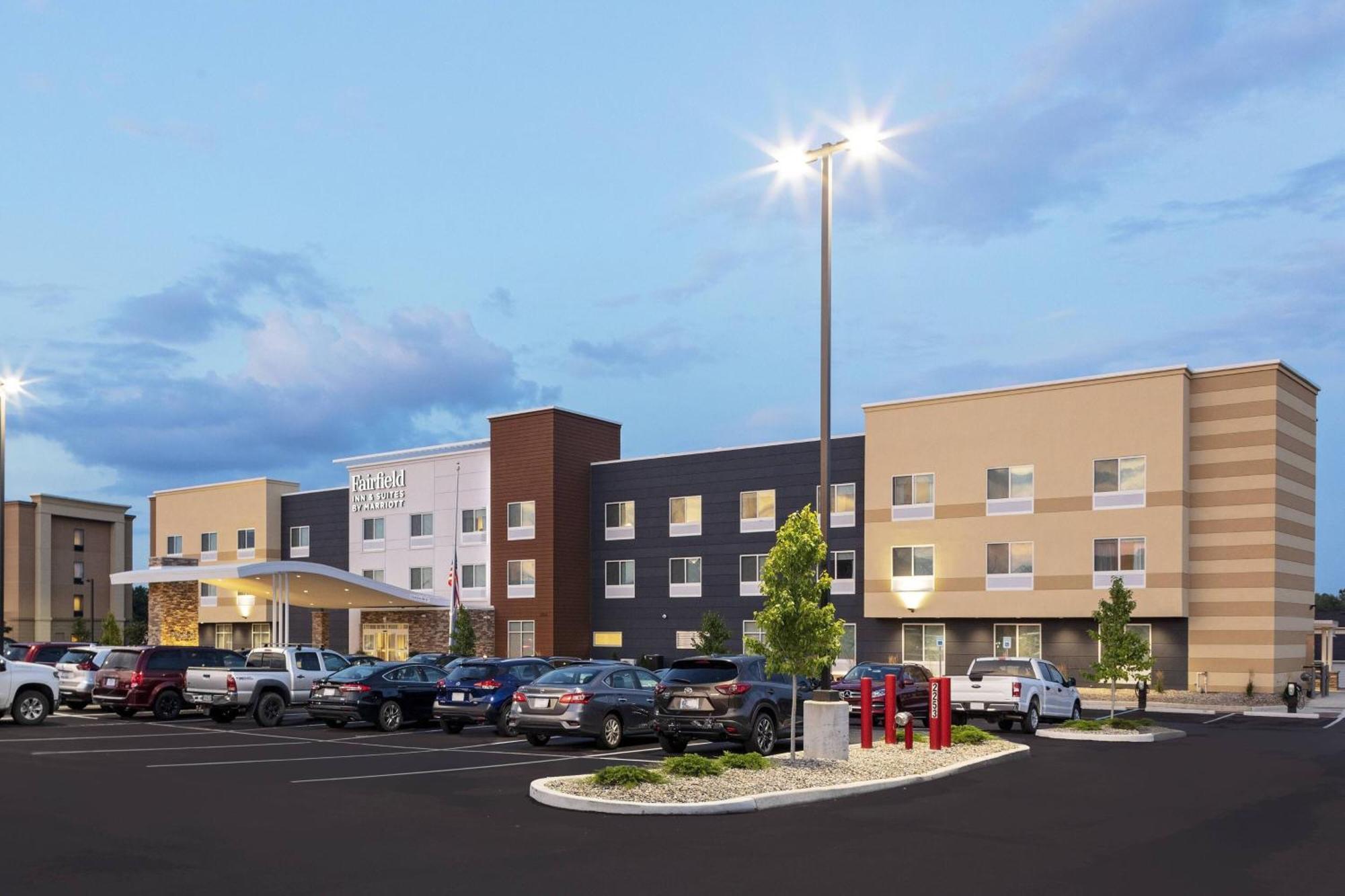 Fairfield & By Marriott Indianapolis Hotel Greenfield